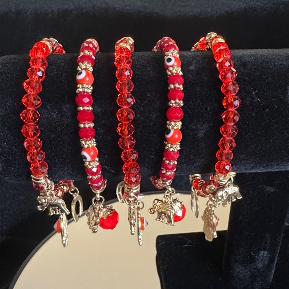 Elegant Red and Gold Charm Bracelet Set NWOT - Picture 4 of 4